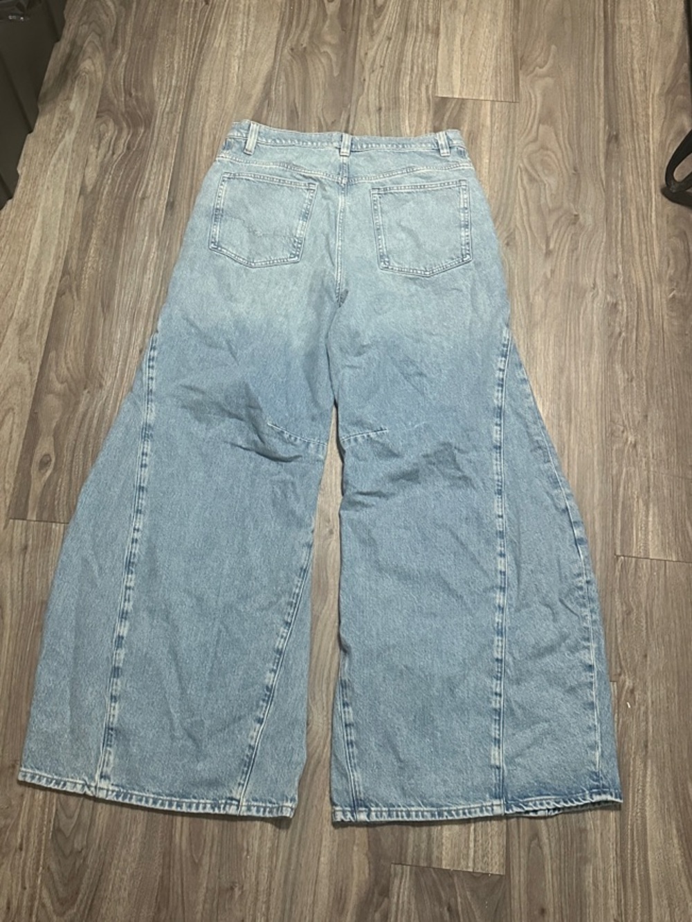 We The Free Wide-Leg High Waist Jeans – Statement Panelled Denim. - Picture 13 of 16